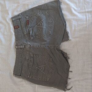 90sVINTAGE 7 for all Mankind cut off shorts
